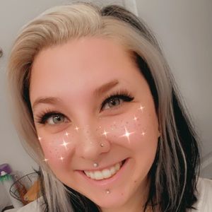 Meet your Posher, Abbie